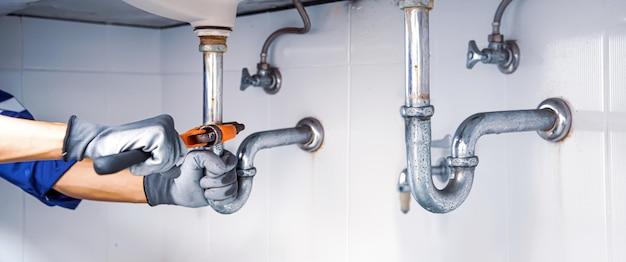 how to drain a clogged water heater