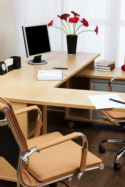how to make an office space more inviting