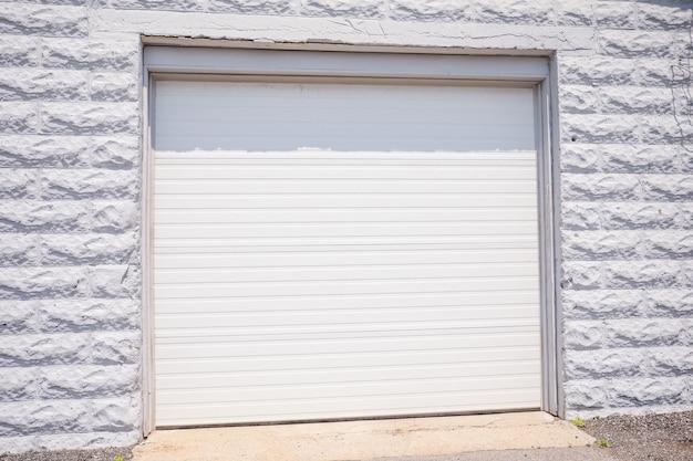 how to repair garage door rust
