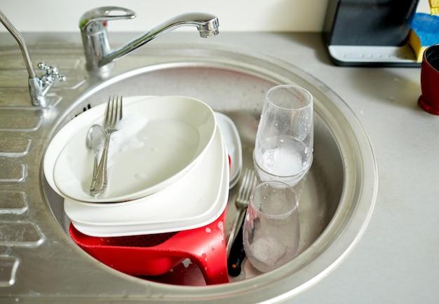kitchen sink cleanout location