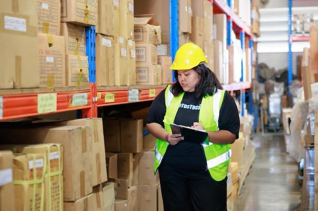 how to hire warehouse workers