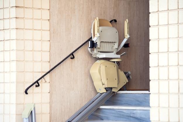acorn stair lift weight limit