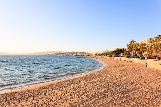 airbnb cannes croisette