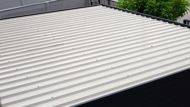 aluminum patio roof leaks