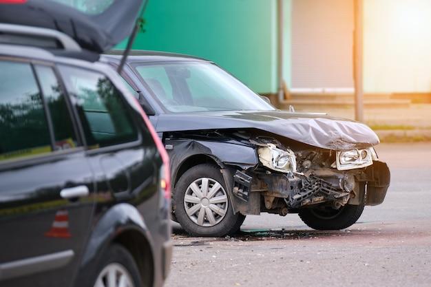 average settlement for broken bone in car accident