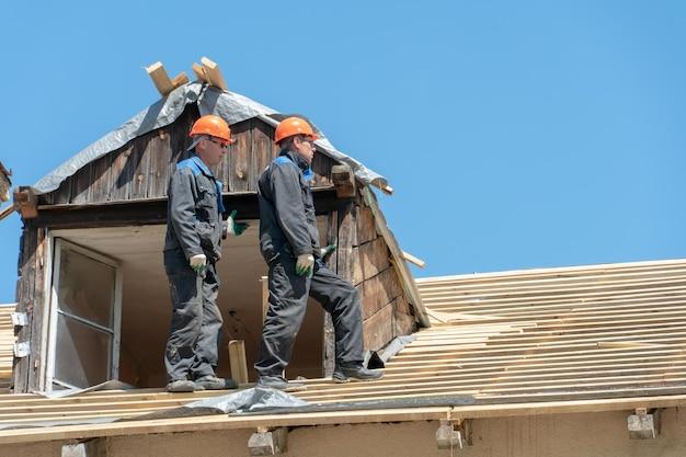 can you negotiate with roofing contractors