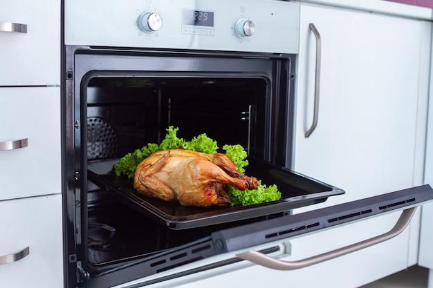 what is a combi steam oven