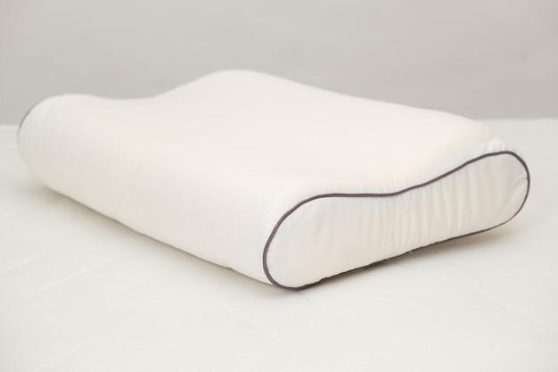 dreamy foam pillow
