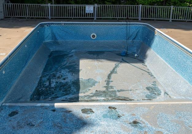 fiberglass pool replacement