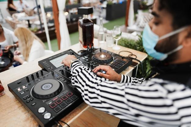 how to become a female dj