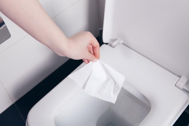 how to dispose of flushable wipes