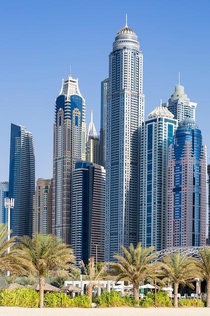 how to start a business in dubai as a foreigner