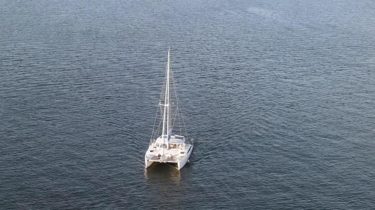how to transport a catamaran