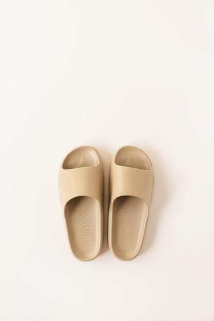 where are olukai slippers made