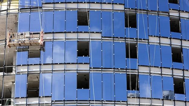 replacing windows in high rise buildings