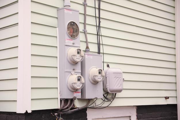 tankless water heater 200 amp service