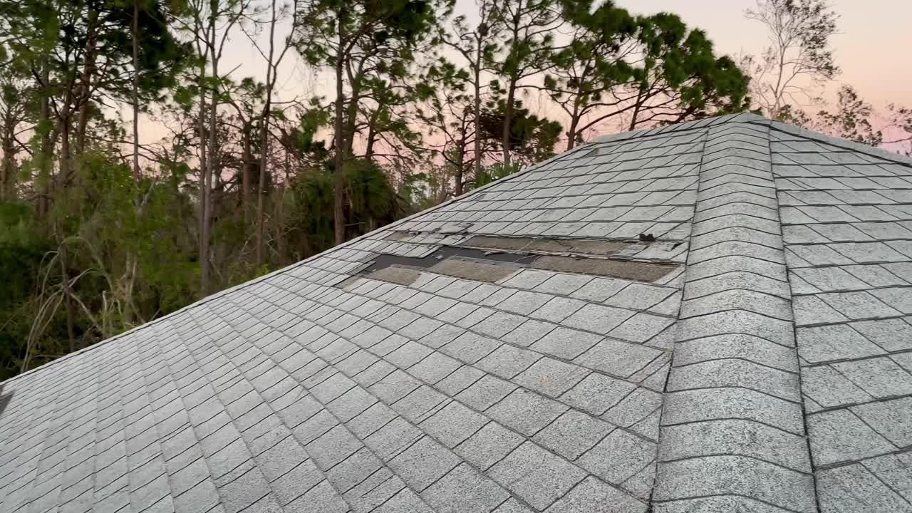 roof coming off in hurricane