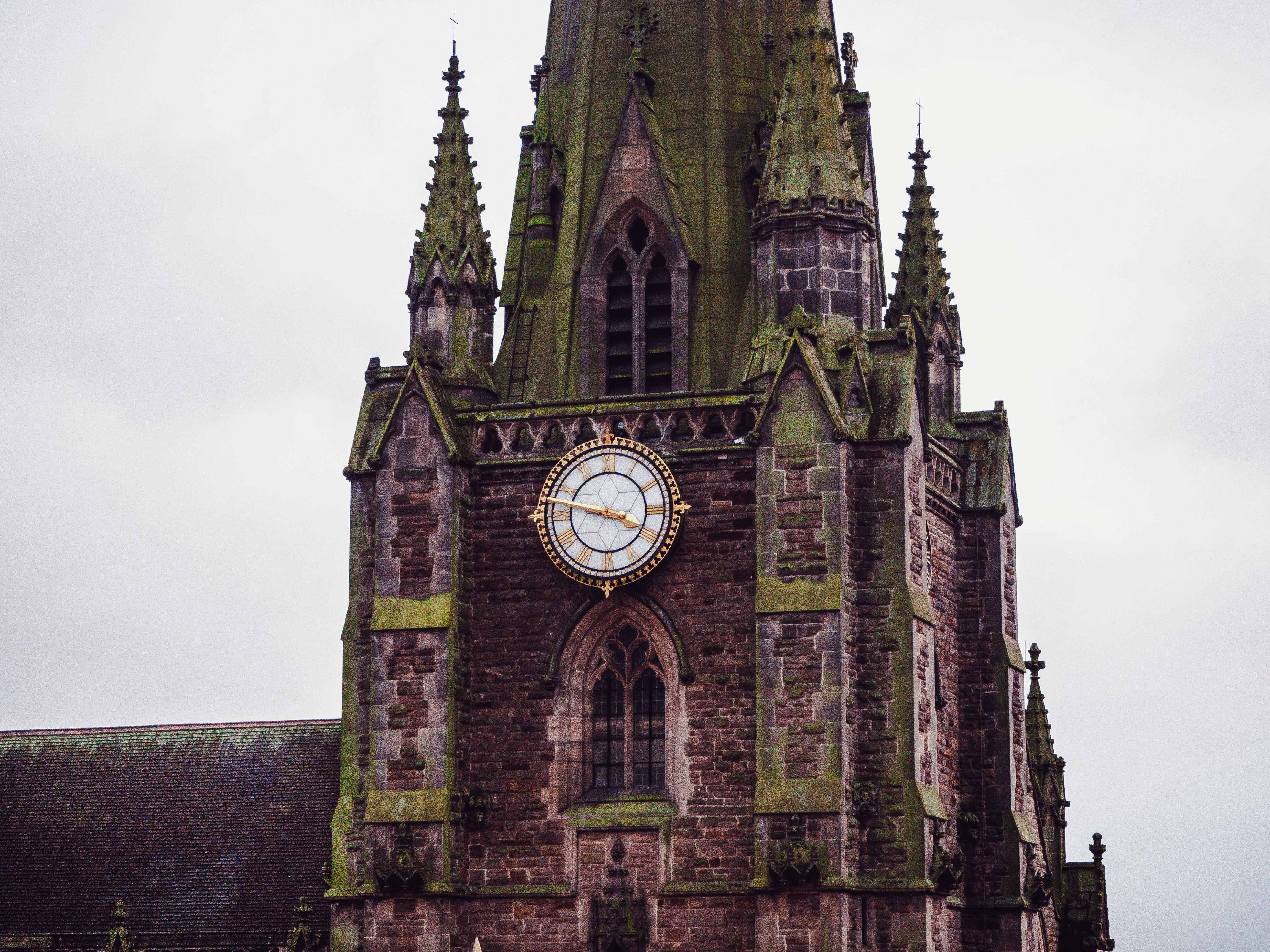 salisbury cathedral clock