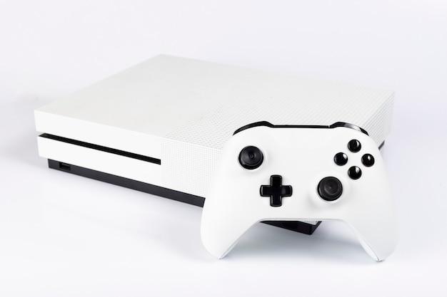 Are white Xbox One rare?