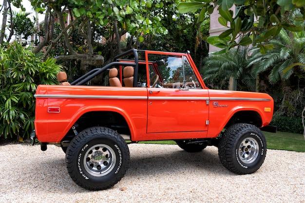 bronco with top off