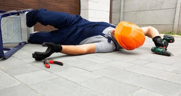 how much does workers comp pay for a back injury