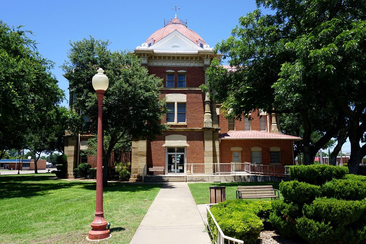 elmore county courthouse