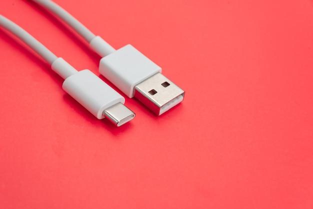 Can I use USB-C charger to Steam Deck?