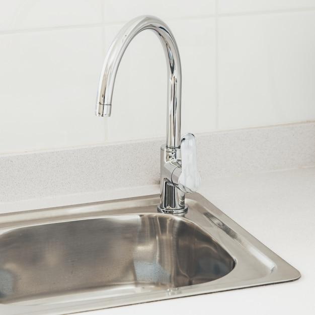 How To Take Apart A Price Pfister Kitchen Faucet 