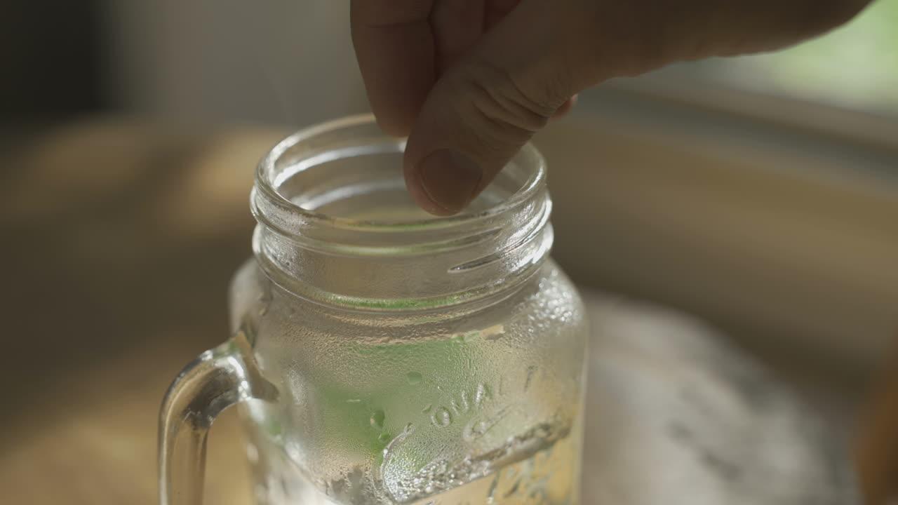  Can You Pour Boiling Water Into Mason Jar 