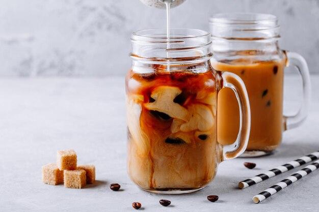 Can You Put Hot Coffee In A Glass Mason Jar 