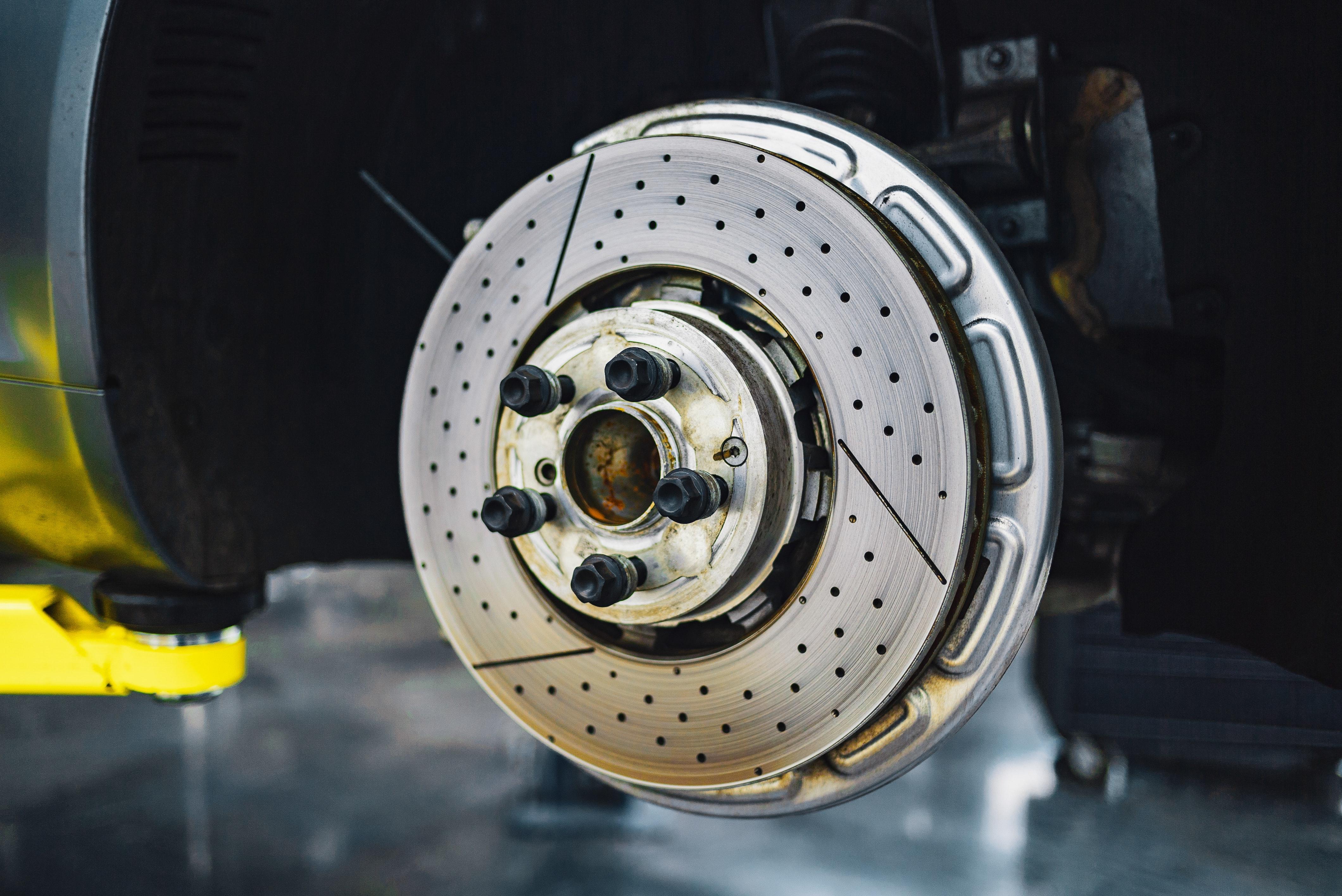  Can You Use Ceramic Brake Pads On Regular Rotors 