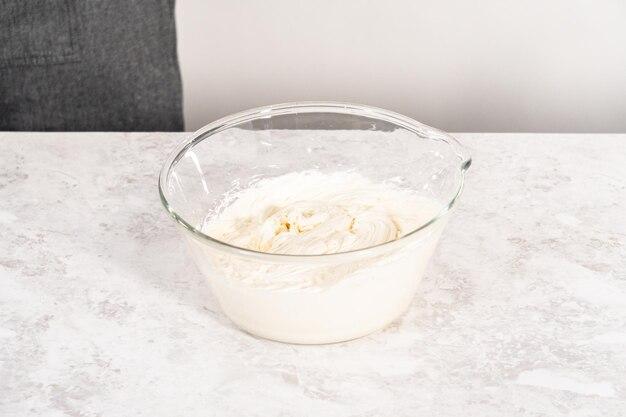Can You Use Flour To Thicken Buttercream 