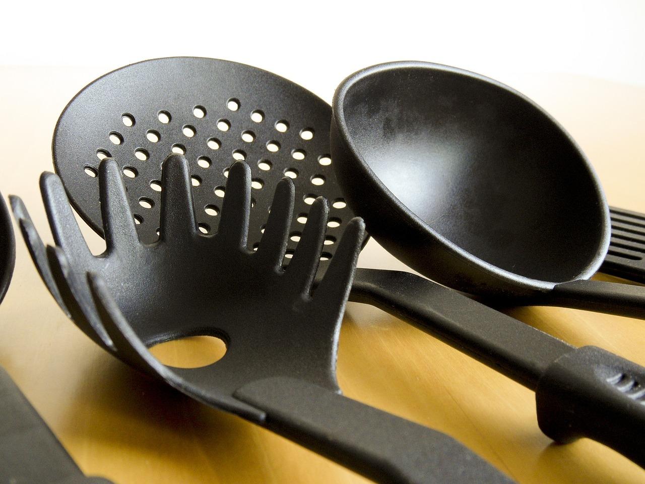 Can You Use Nylon Cooking Utensils On Ceramic Cookware 