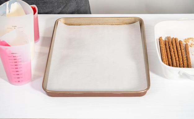  Can You Use Parchment Paper On Pampered Chef Stoneware 