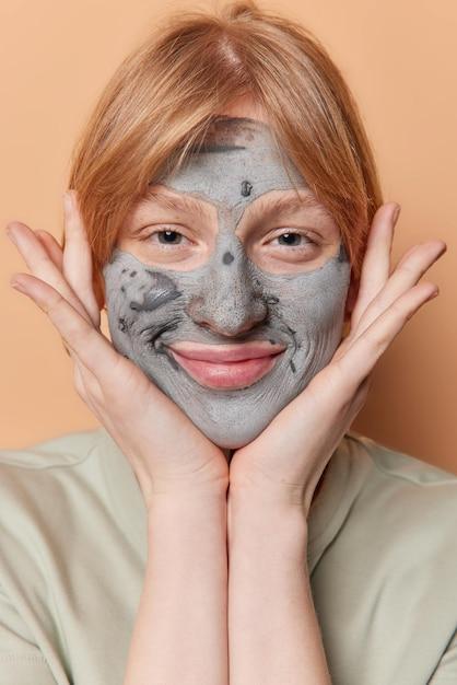 Do I Wash My Face Before Or After A Clay Mask 