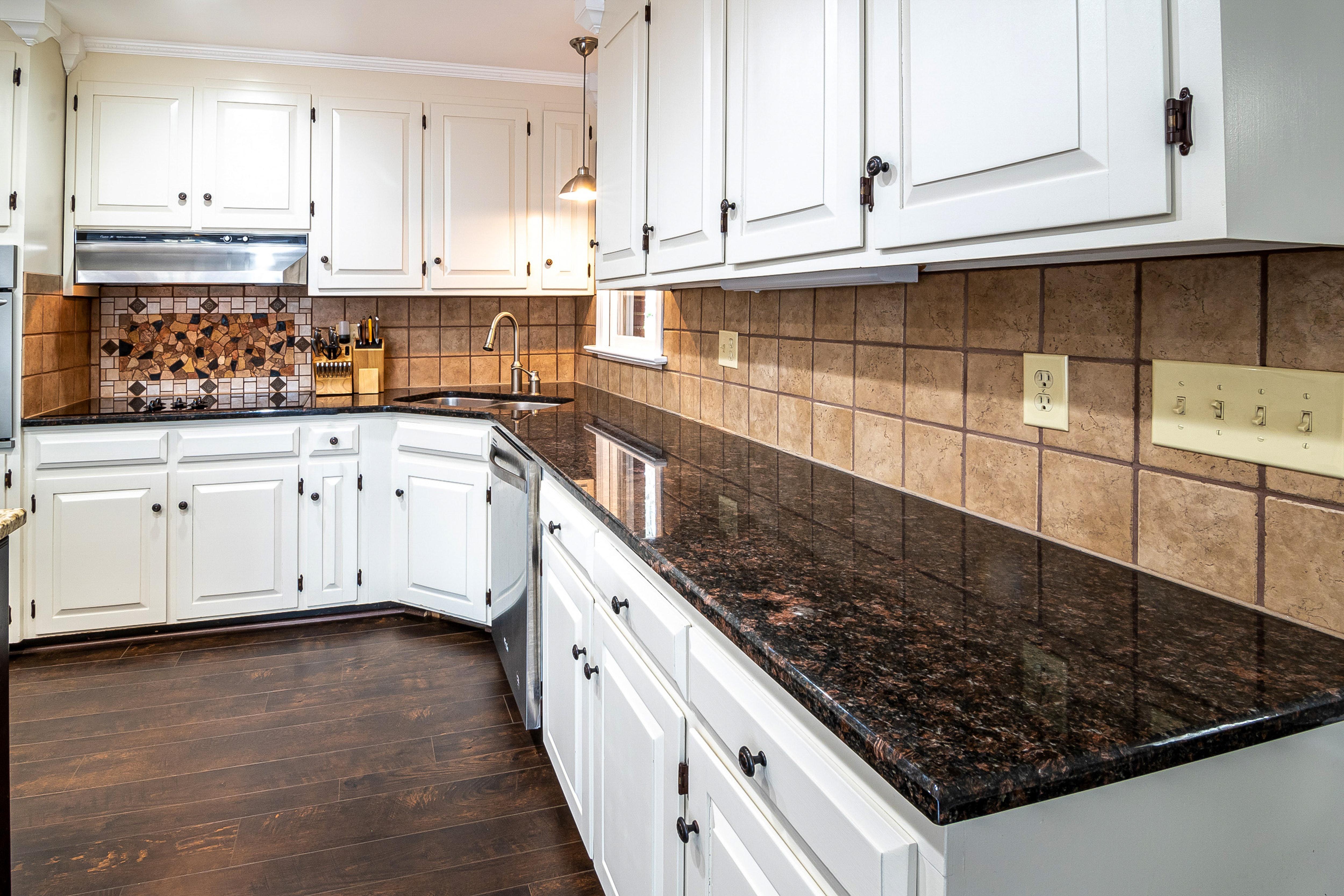  How Are Granite Countertops Attached To Cabinets 
