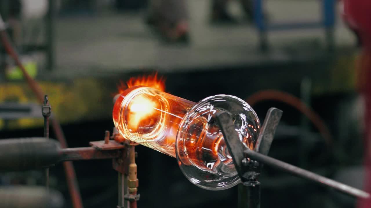  How Do You Melt Glass With A Torch 