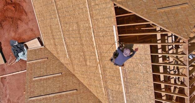  How Far Should Roof Sheathing Overhang 