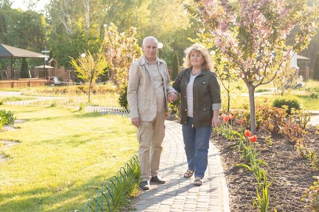 How Far Should Seniors Walk A Day 