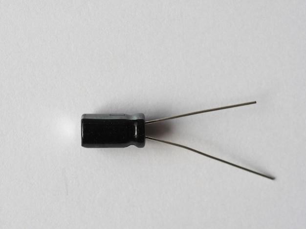  How Long Can A Ceramic Capacitor Hold A Charge 