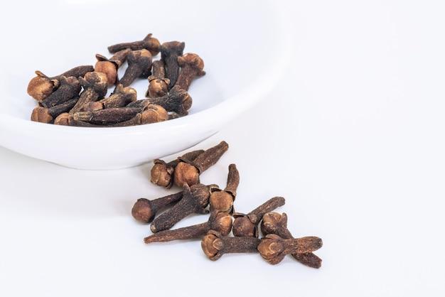 How much ground clove is too much? 