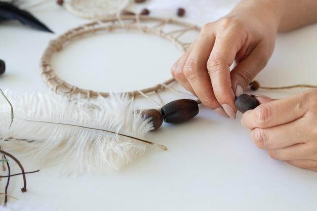 How To Attach Feathers To Dreamcatcher 