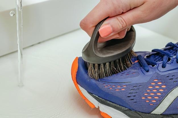  How To Clean Wet Shoes 