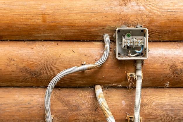  How To Determine Hot Wire In Old House Wiring 