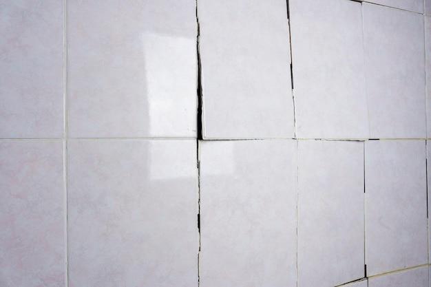 How To Disguise Cracked Floor Tiles 