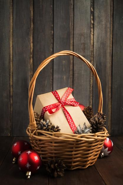 How To Display Gift Cards In A Gift Basket 