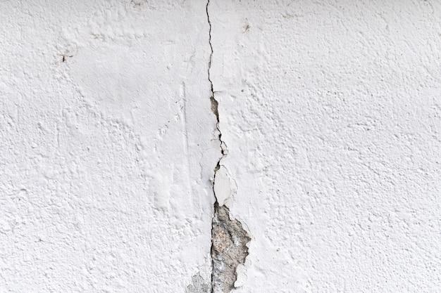How Do You Fix Horizontal Cracks In Walls 