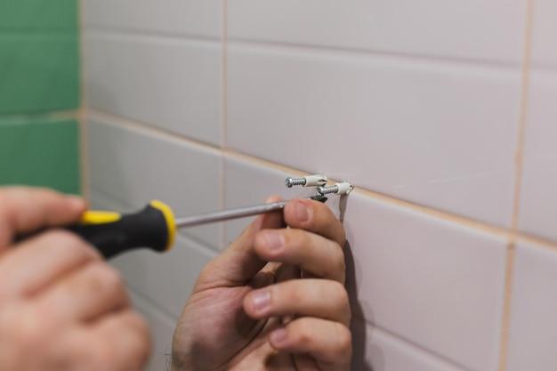 How To Get Grout Off Hands 