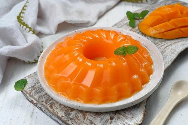 How do you get jello out of a mold without breaking it? 