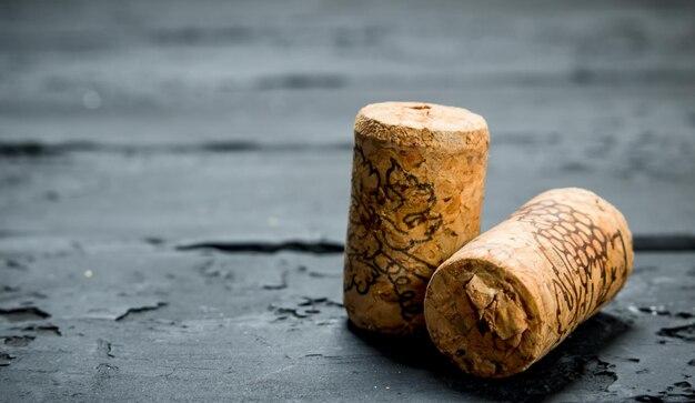  How To Glue Wine Corks Together 